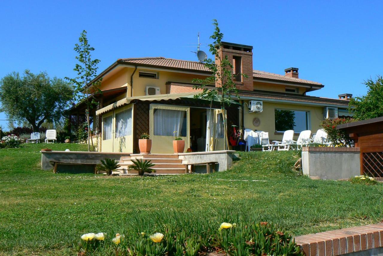 Villa Gadry Tavullia Exteriér fotografie
